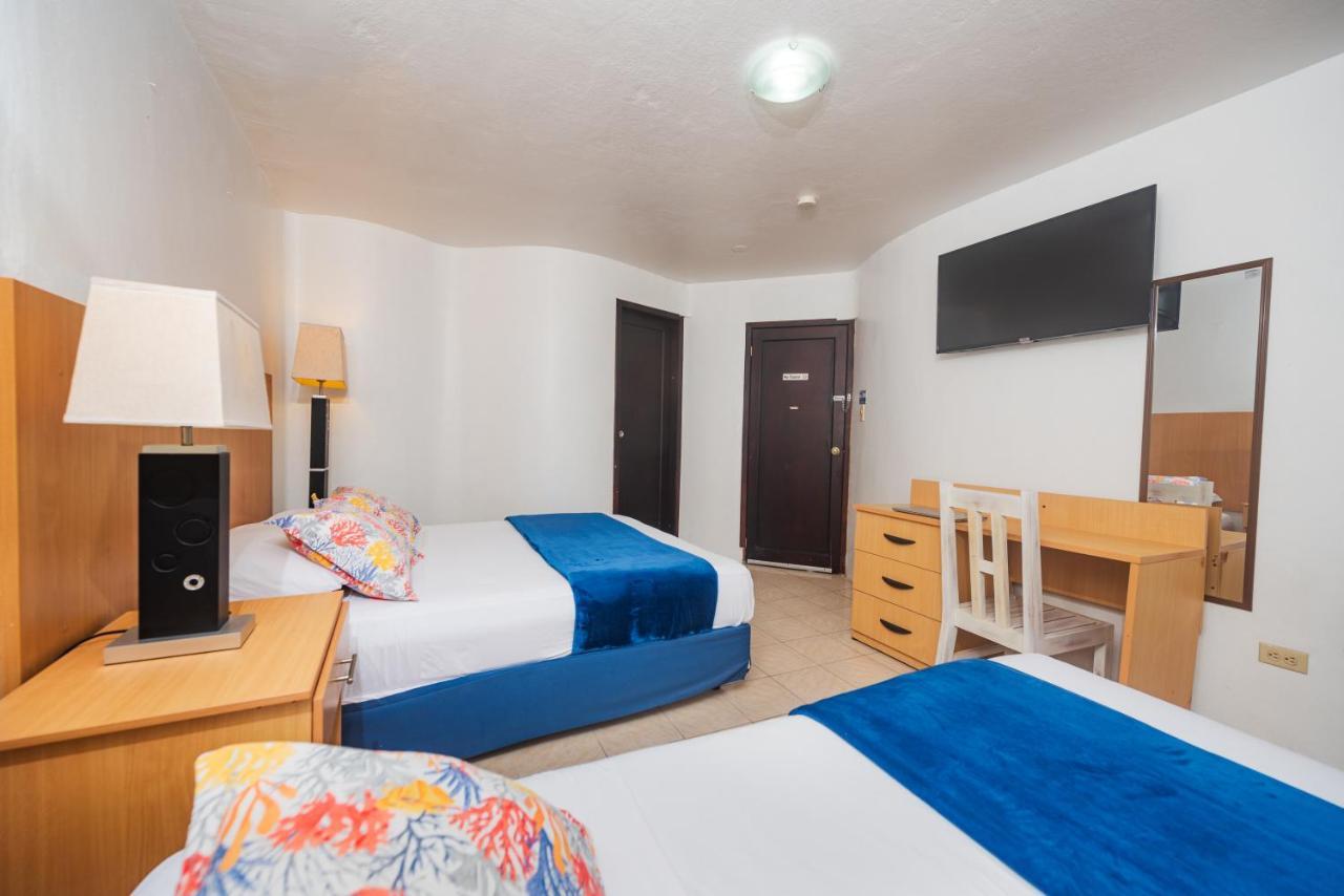 Hostal North Seymour Puerto Ayora  Ngoại thất bức ảnh