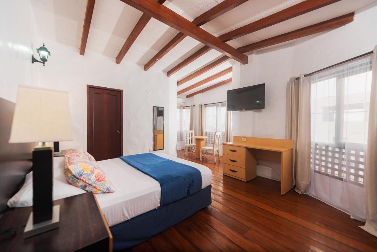Hostal North Seymour Puerto Ayora  Ngoại thất bức ảnh