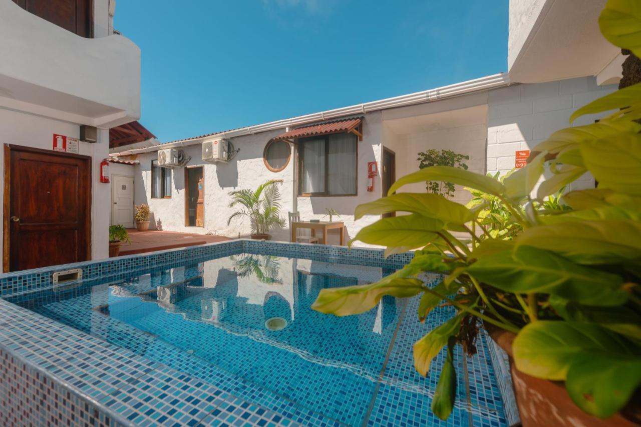 Hostal North Seymour Puerto Ayora  Ngoại thất bức ảnh