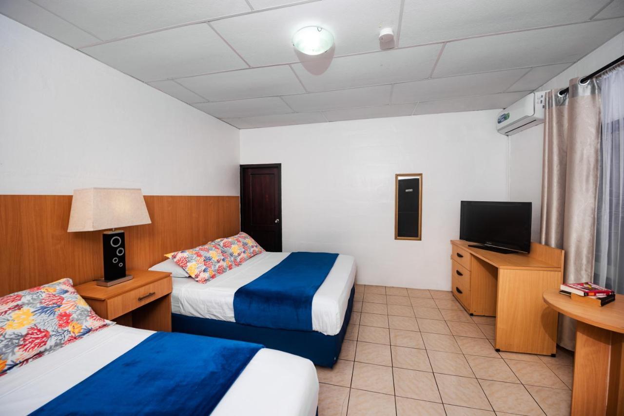 Hostal North Seymour Puerto Ayora  Ngoại thất bức ảnh