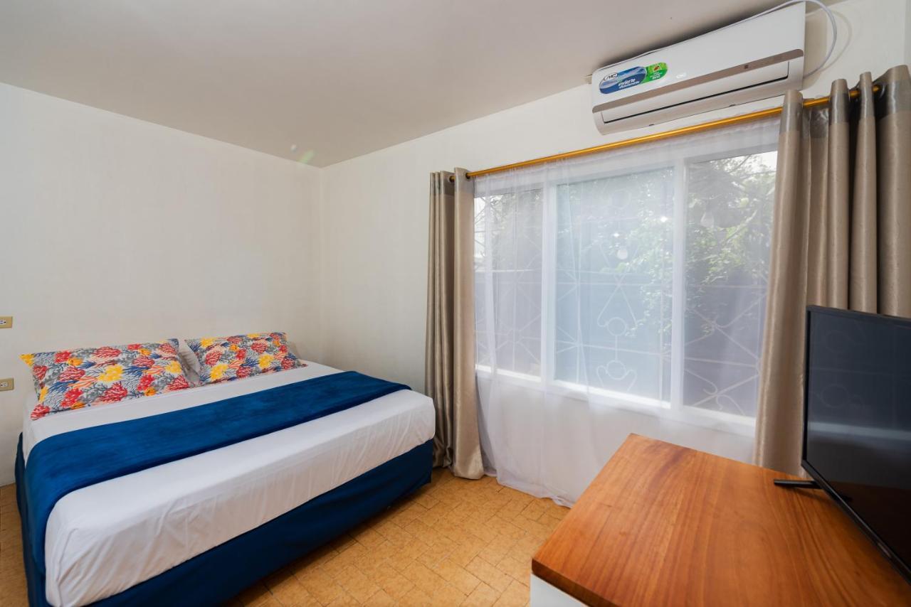 Hostal North Seymour Puerto Ayora  Ngoại thất bức ảnh