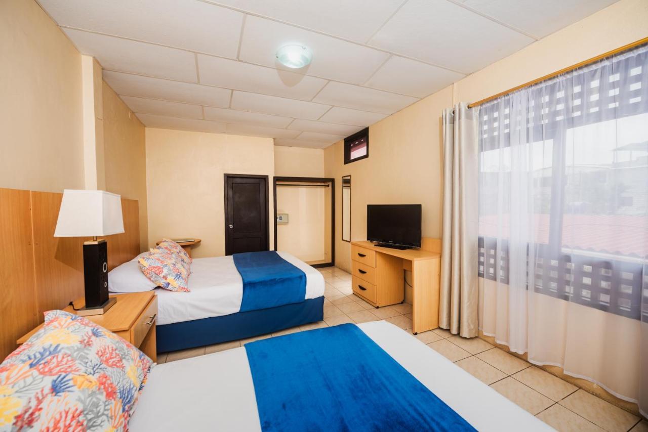 Hostal North Seymour Puerto Ayora  Ngoại thất bức ảnh