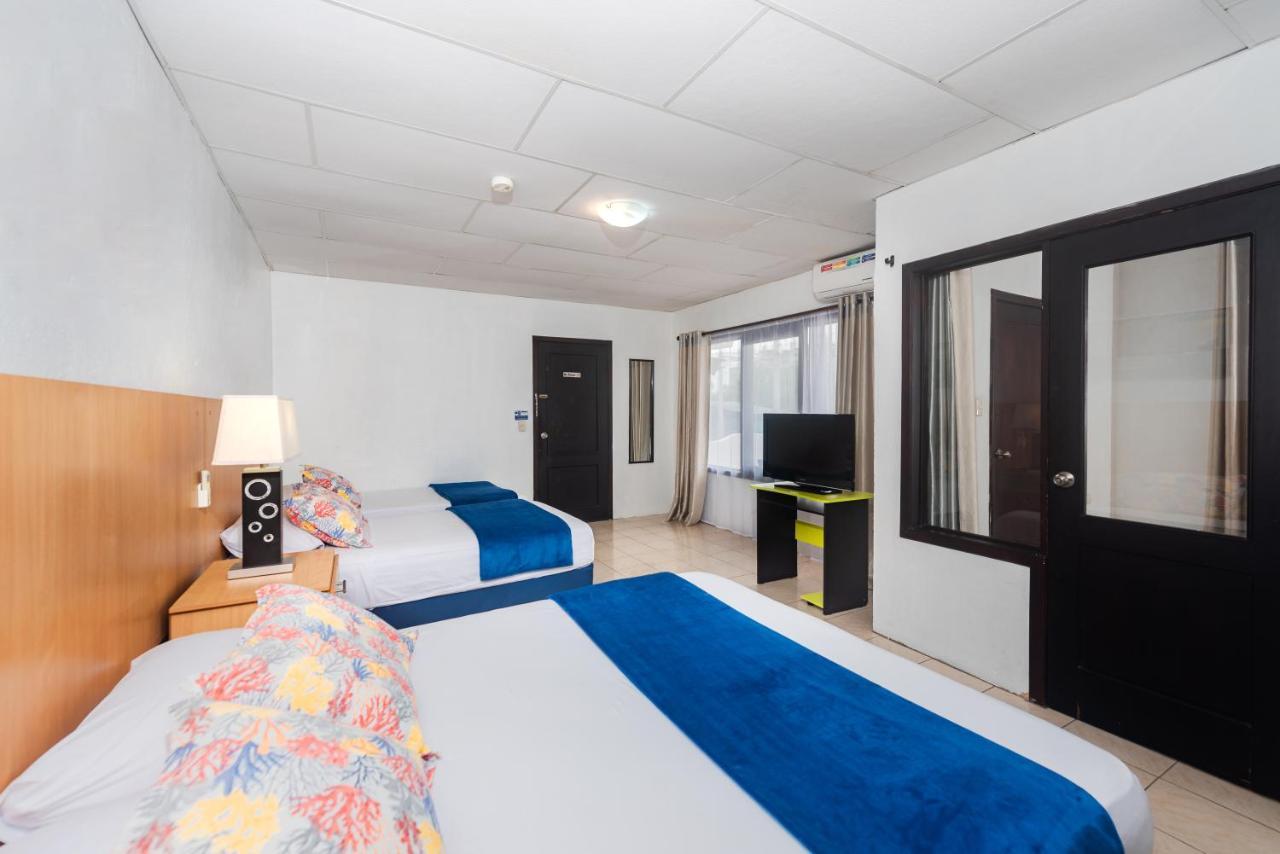 Hostal North Seymour Puerto Ayora  Ngoại thất bức ảnh