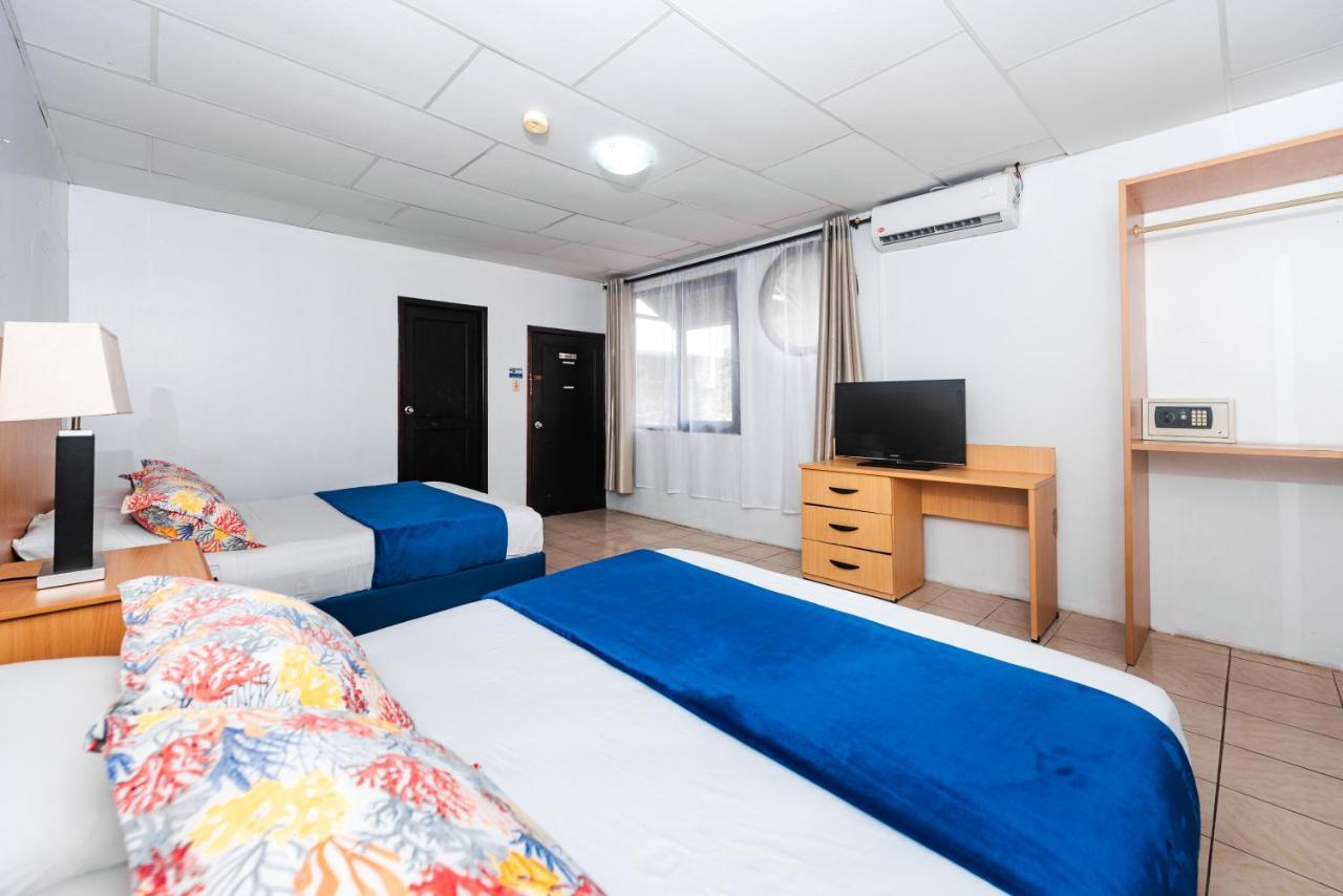 Hostal North Seymour Puerto Ayora  Ngoại thất bức ảnh